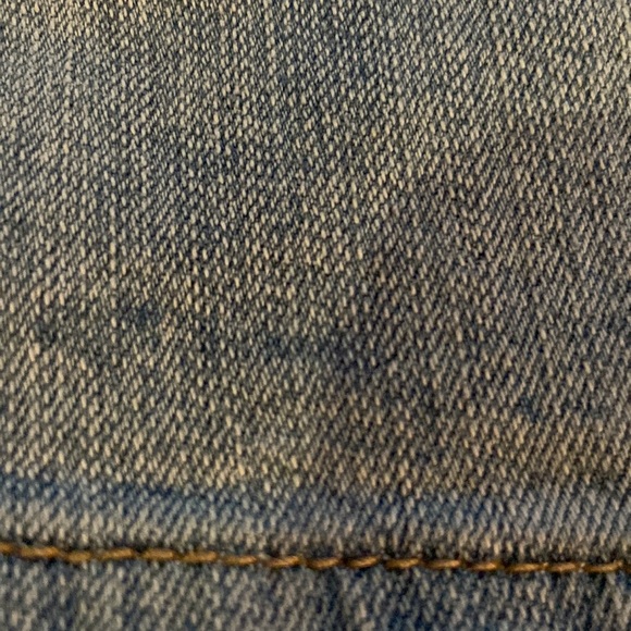 Boho  button fly distressed light wash jean shorts with embroidered flow… - Picture 10 of 10